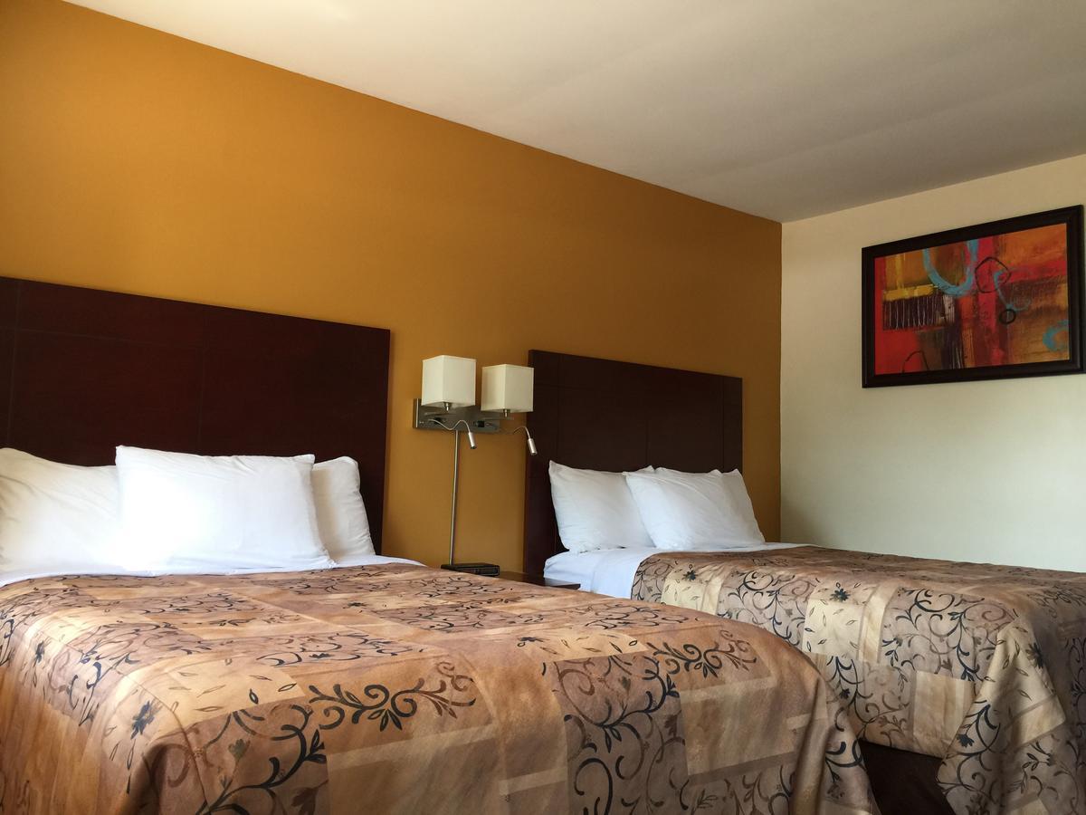 Park Place Motel & Suites Tweed Экстерьер фото