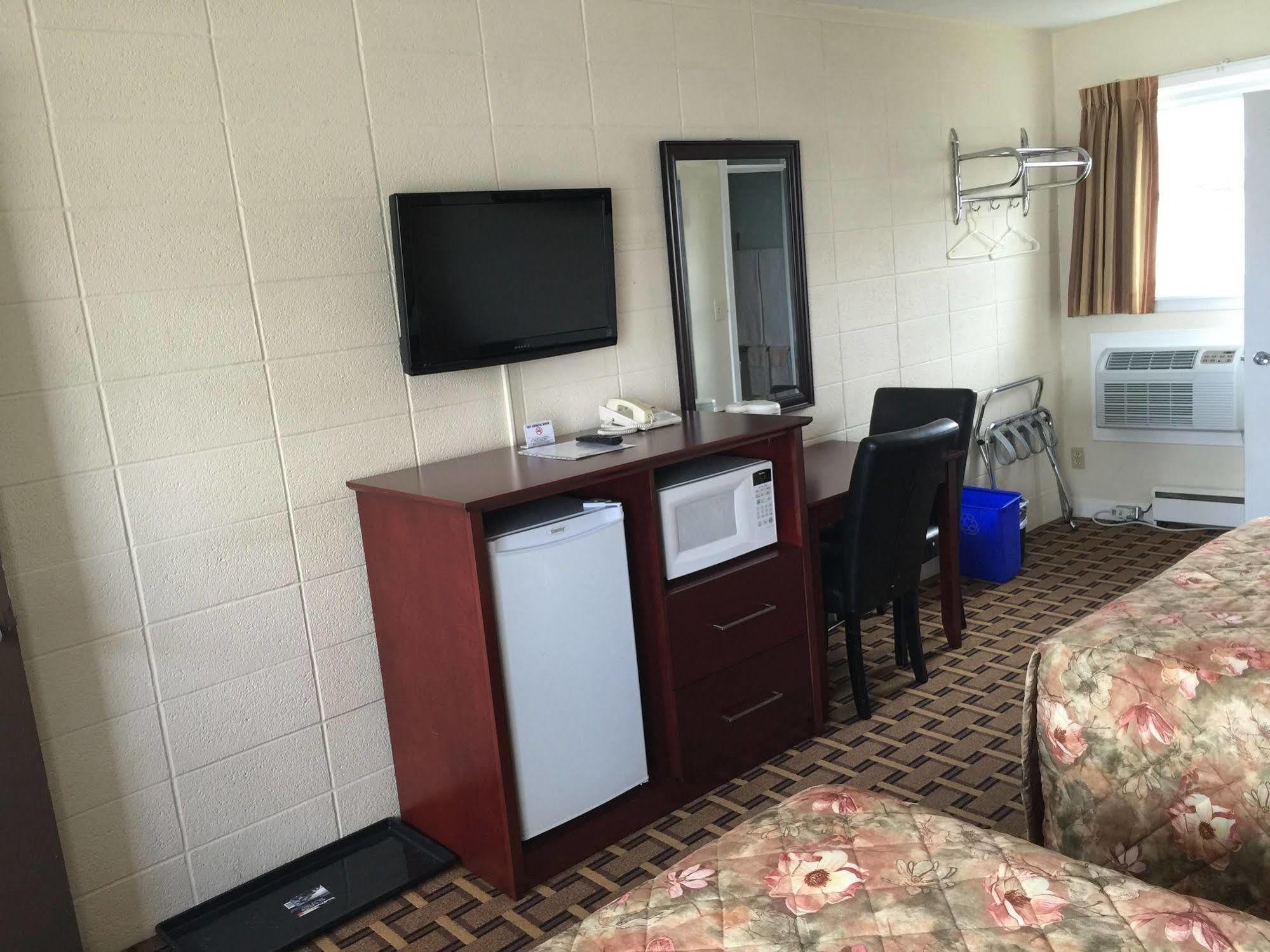 Park Place Motel & Suites Tweed Экстерьер фото