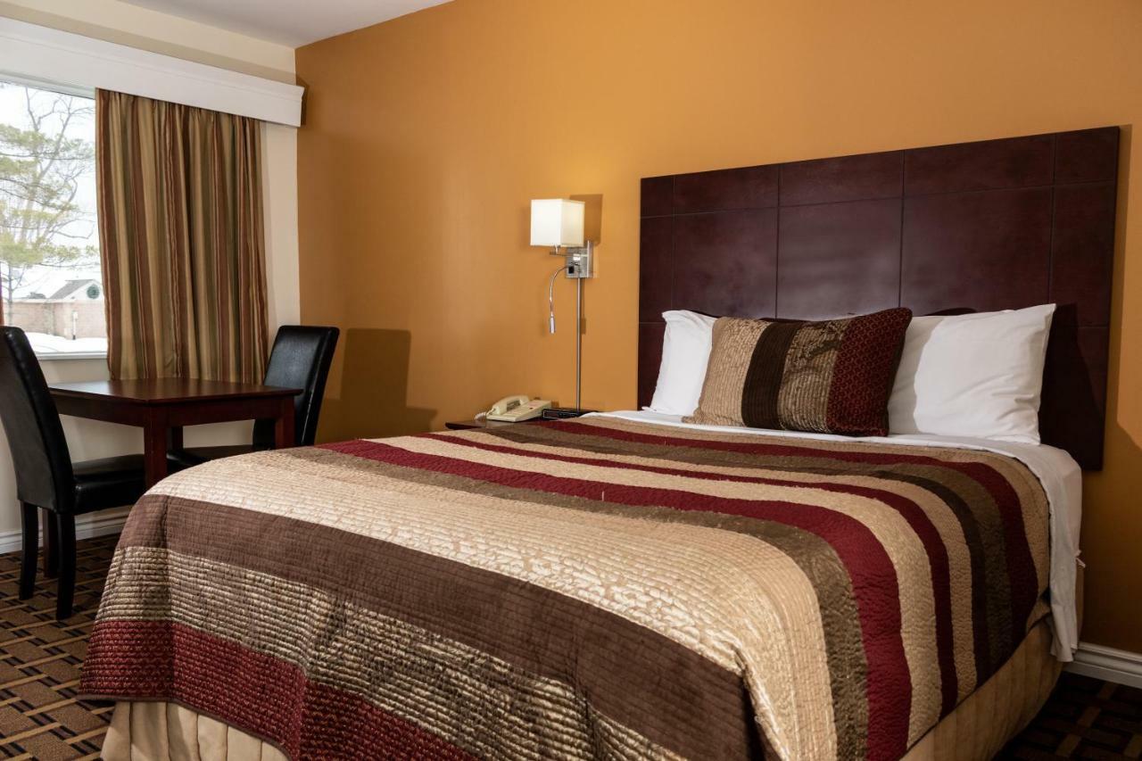 Park Place Motel & Suites Tweed Экстерьер фото